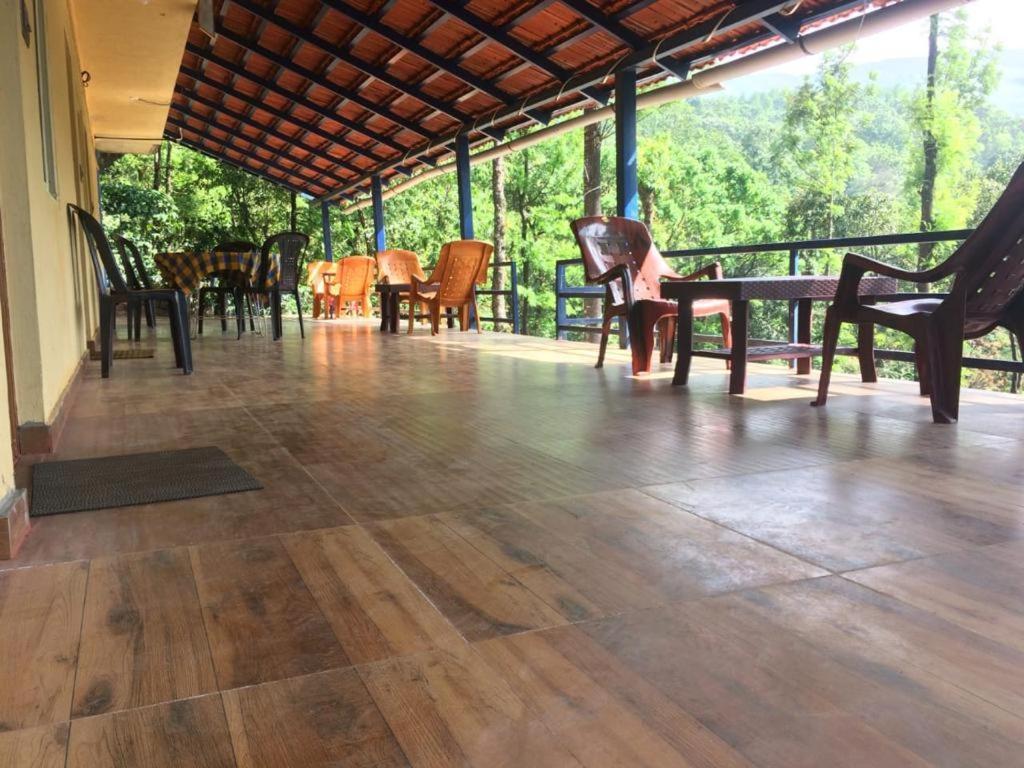 Cloud 9 Homestay Attigundi Exterior photo