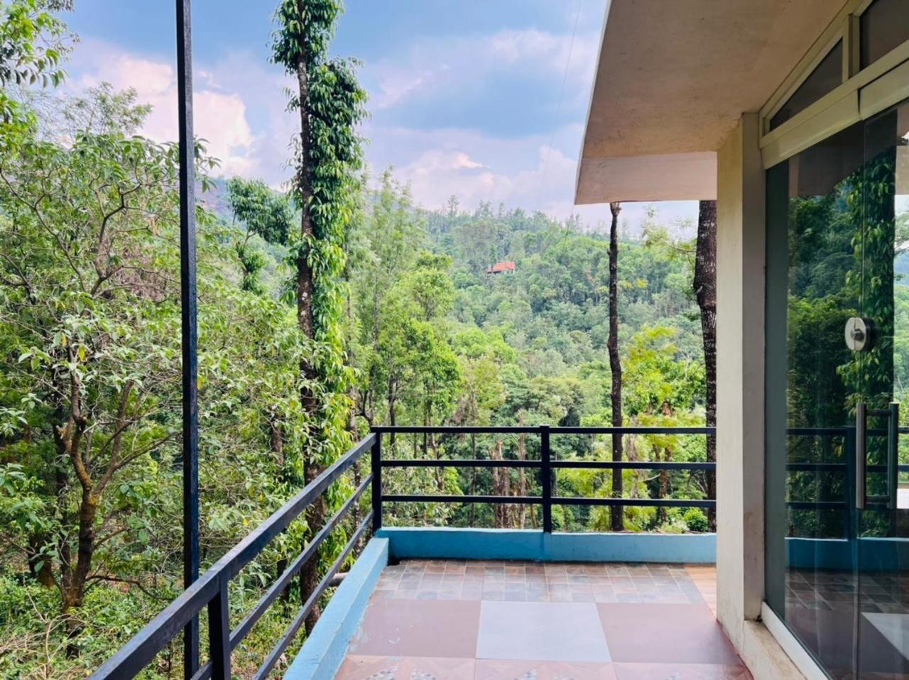 Cloud 9 Homestay Attigundi Exterior photo